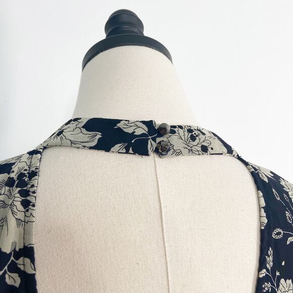 ASTR The Label Floral Back Cutout Mini Dress Navy Blue Cream Shift Boho Size M - Picture 10 of 13